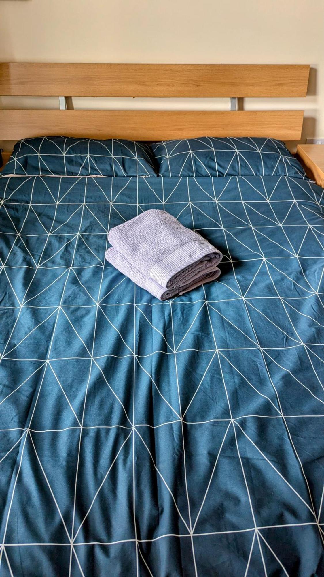 Cozy Bedroom In Centre Apartment
